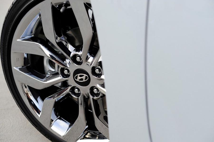  Hyundai Veloster Re-Flex 2014 года  (фото 21 из 22)
